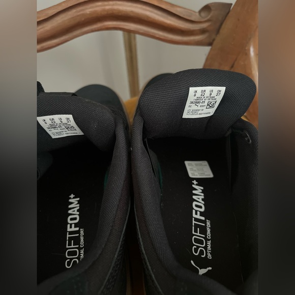 Puma Black Rubber Soled Soft Foam ~ Size 8 - Picture 4 of 7